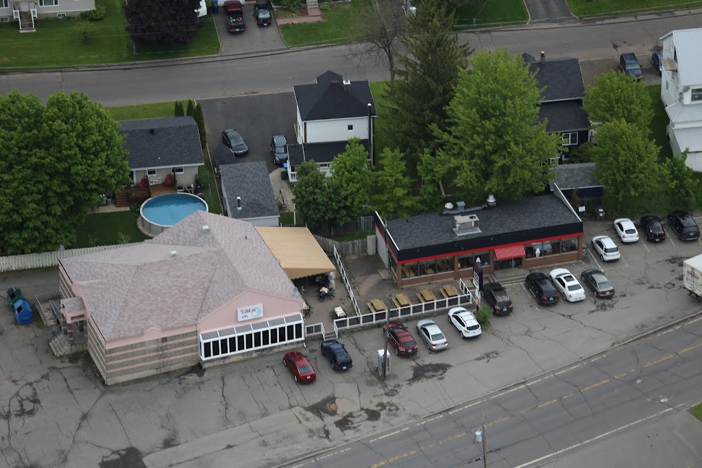 Bar Chez Lizon | 405 QC-273, Saint-Apollinaire, QC G0S 2E0, Canada | Phone: (418) 881-2150