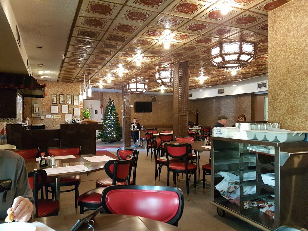 Lung Fong Restaurant | 555 Thorold Rd, Welland, ON L3C 3W9, Canada | Phone: (905) 735-8980