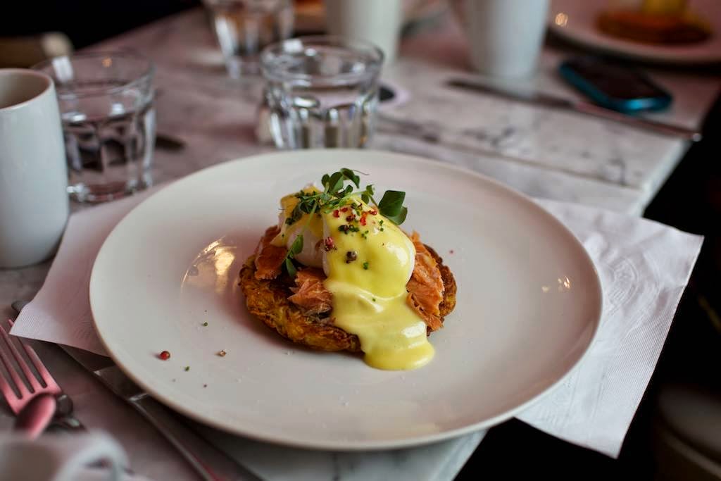The Tremont Cafe | 100 Pine St, Collingwood, ON L9Y 2N9, Canada | Phone: (705) 293-6000