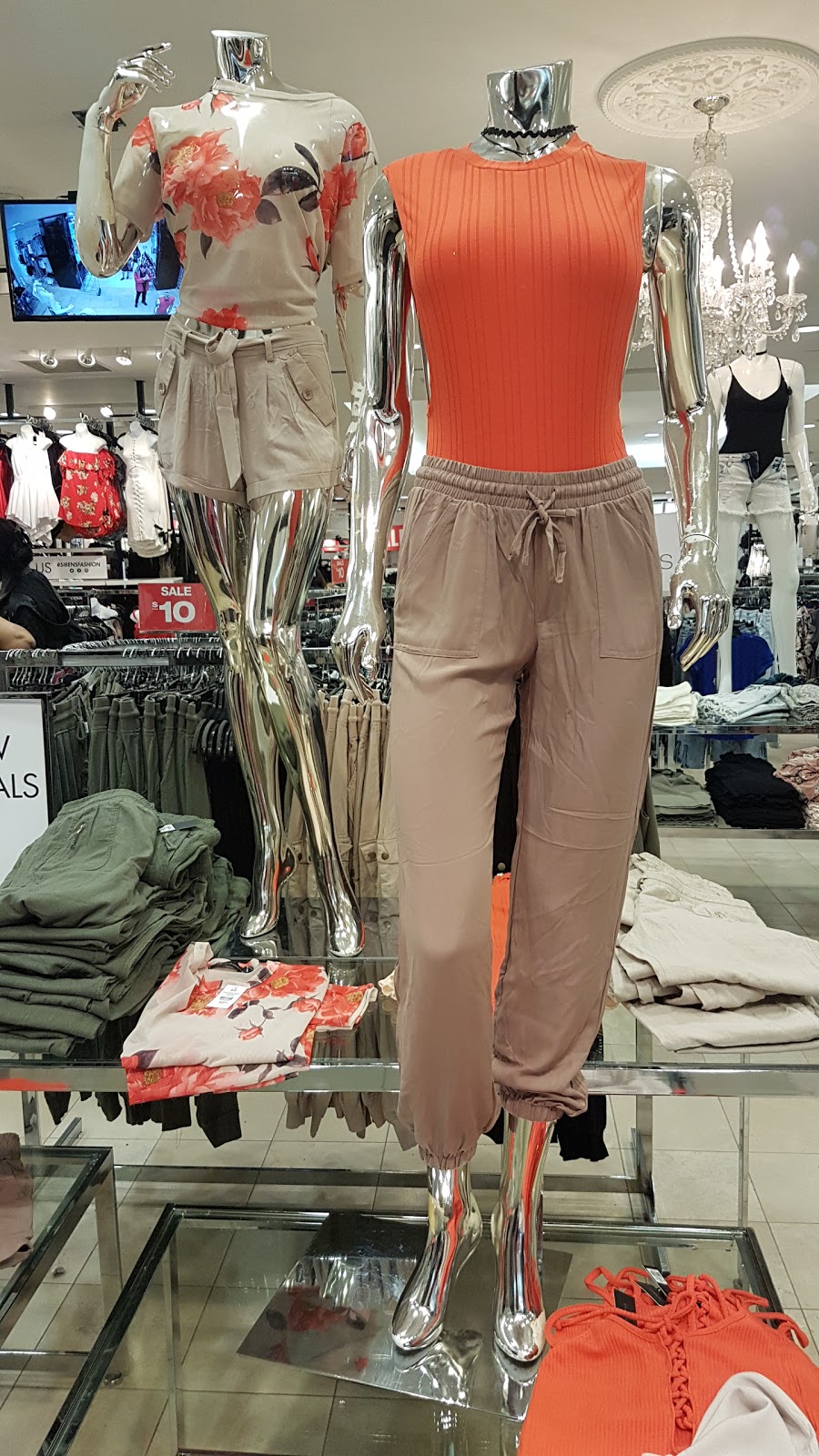 Sirens | 900 Dufferin St Unit #G16B, Toronto, ON M6H 4A9, Canada | Phone: (416) 536-5248