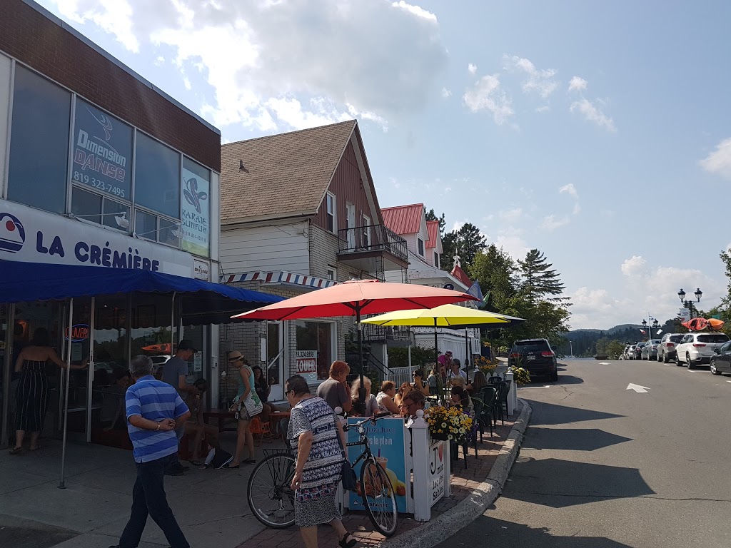La Cremière Au Parc Lagny | 10 rue Pricipale ouest, Sainte-Agathe-des-Monts, QC J8C 1A3, Canada | Phone: (819) 324-2075