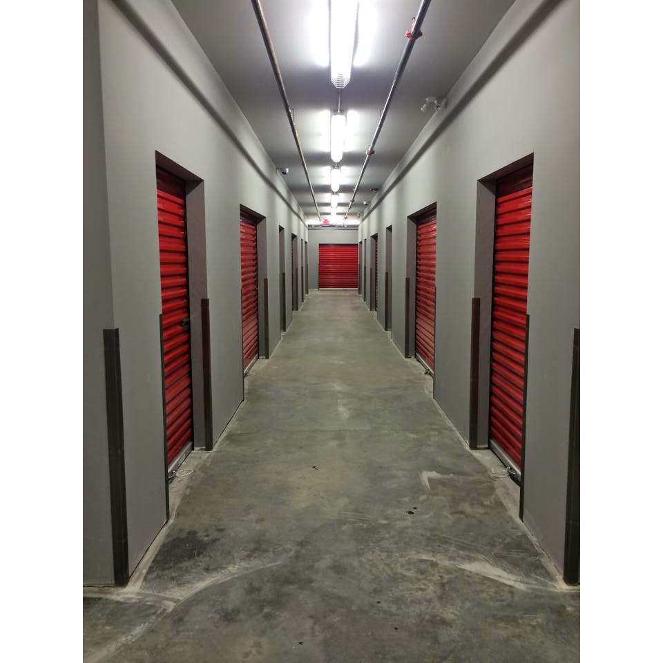 Henday Self Storage | 20210 118a Ave NW, Edmonton, AB T5S 2C9, Canada | Phone: (780) 995-5584