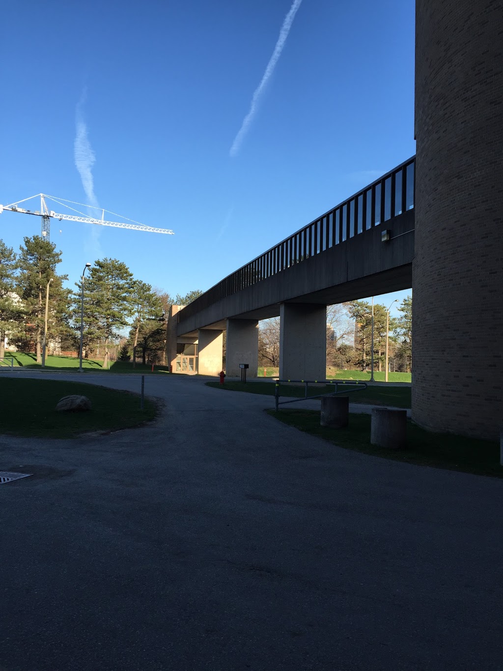 Carl A. Pollock Hall (CPH) | 200 University Ave W, Waterloo, ON N2L 3G1, Canada | Phone: (519) 888-4567