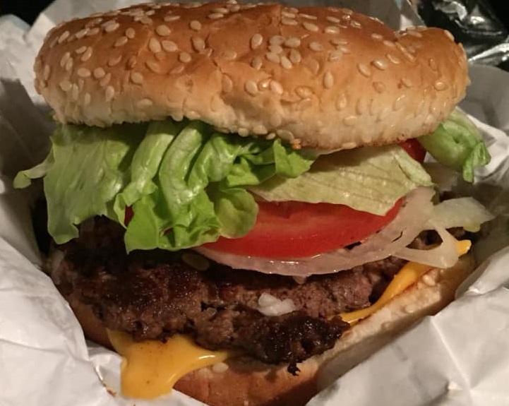 Grand Beach Diner | 72 Grand Beach Rd, Grand Marais, MB R0E 0T0, Canada | Phone: (204) 754-3211