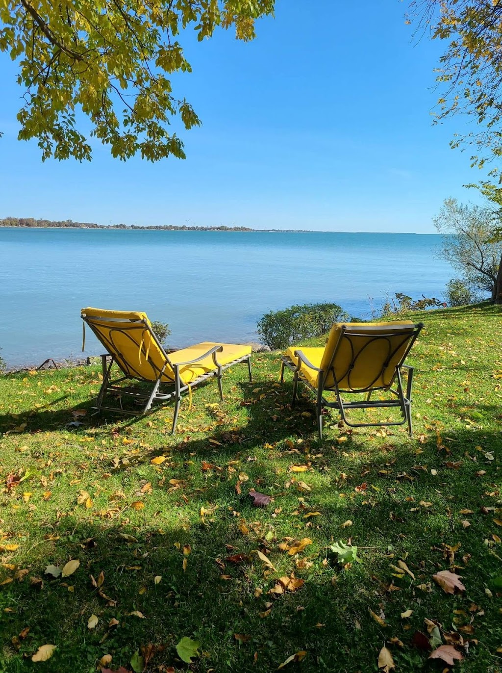 Skipping Rock Lake House | 13 Orchard Ln, Selkirk, ON N0A 1P0, Canada | Phone: (905) 975-6700