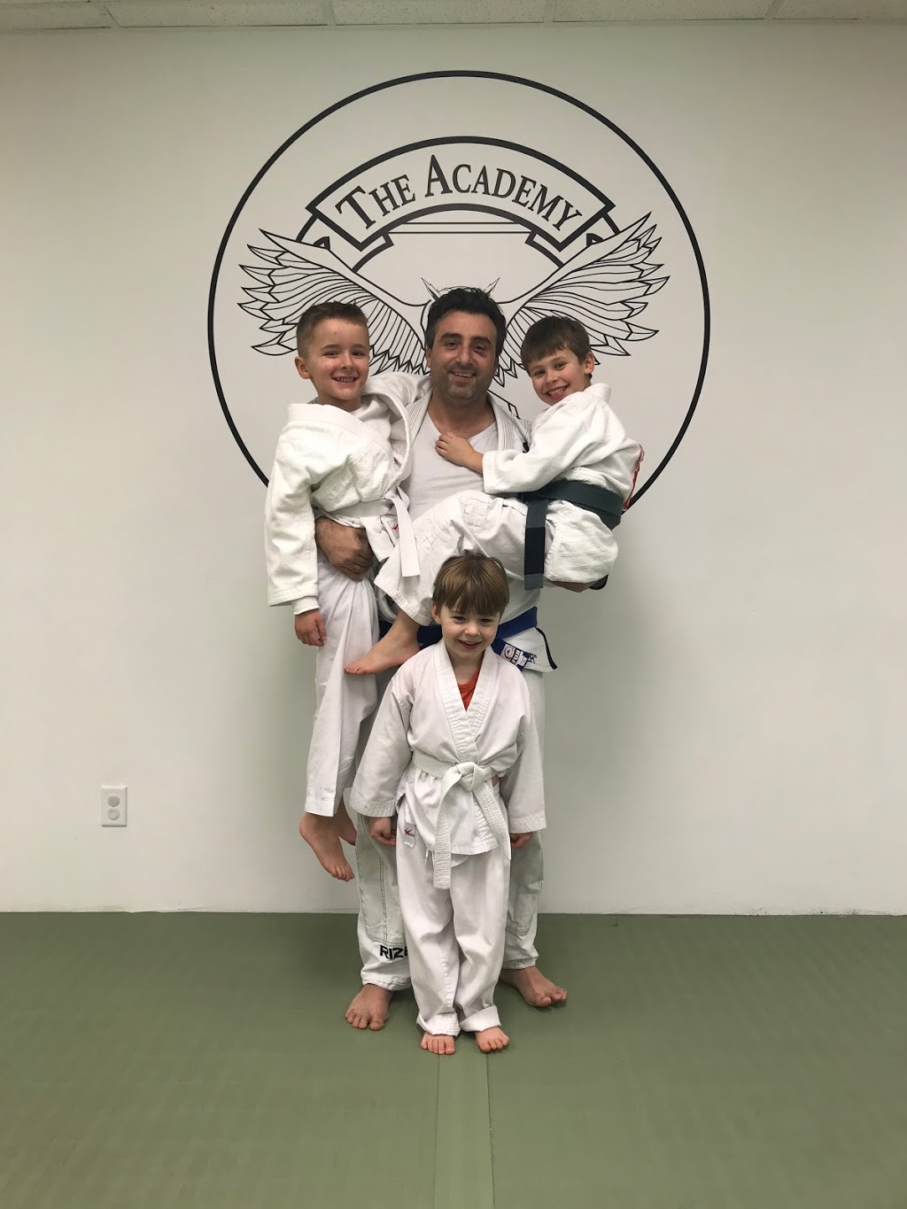 The Academy Jiu jitsu and Kick Boxing | 6 Roper Rd, Scarborough, ON M1L 0G6, Canada | Phone: (416) 697-1127
