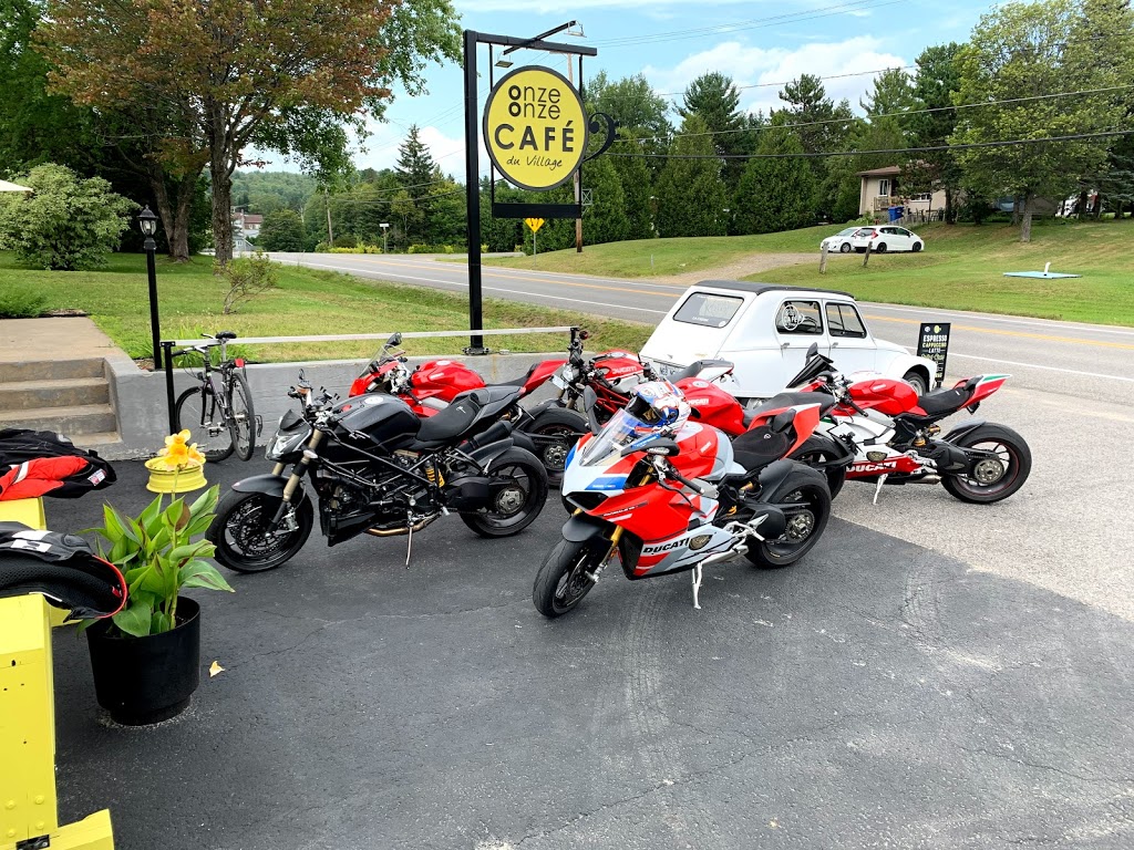 Onze Onze Café du village | 1111 QC-343, Saint-Alphonse-Rodriguez, QC J0K 1W0, Canada | Phone: (450) 883-0397