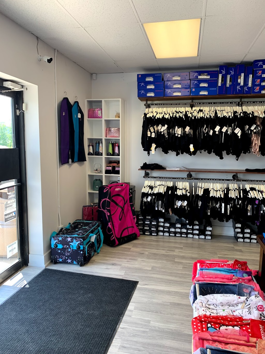 Pointe & Pick | 1615 N Routledge Park #7A, London, ON N6H 5L6, Canada | Phone: (226) 213-5152