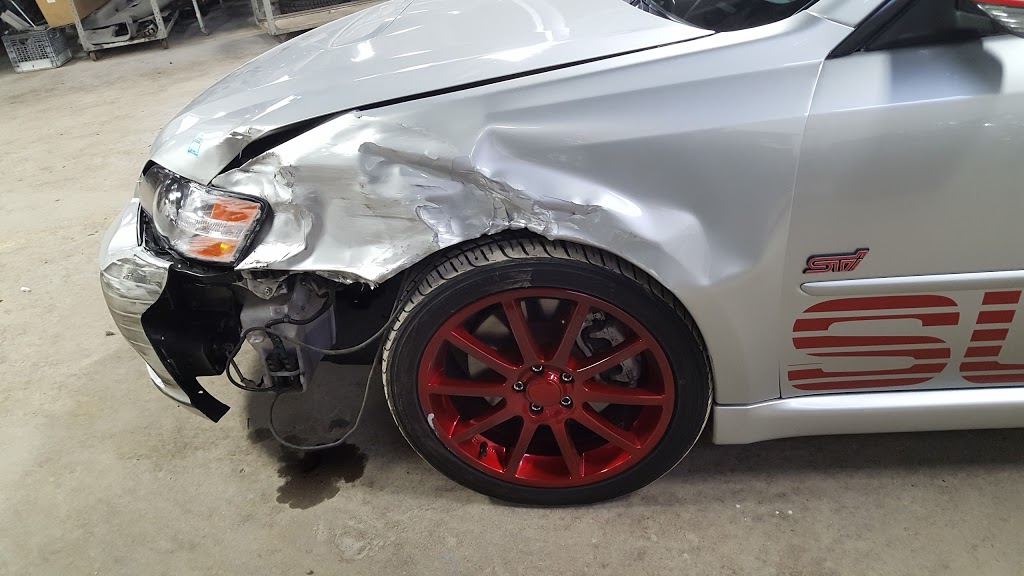 Paint-A-Car Collision | 3197 Lenworth Dr, Mississauga, ON L4X 2G6, Canada | Phone: (905) 625-2660