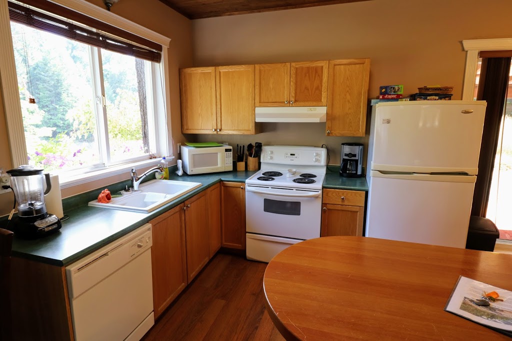 Nanaimo Riverside Vacation Rental | 99 River Terrace, Nanaimo, BC V9X 1E1, Canada | Phone: (866) 656-6341