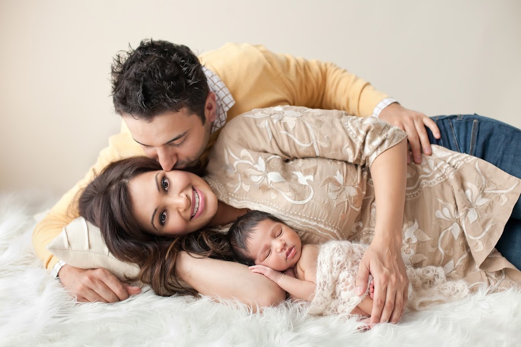 Mamique Photography | 3370 Rosemont Dr, Vancouver, BC V5S 2C9, Canada | Phone: (604) 568-2121