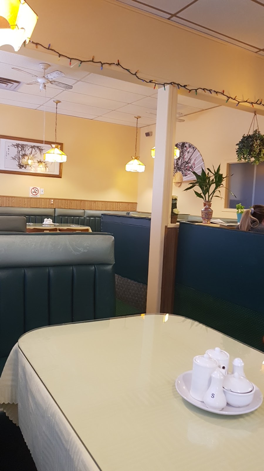 Peking House | 122 4 Ave W Unit 10, Cochrane, AB T4C 1B1, Canada | Phone: (403) 932-2868