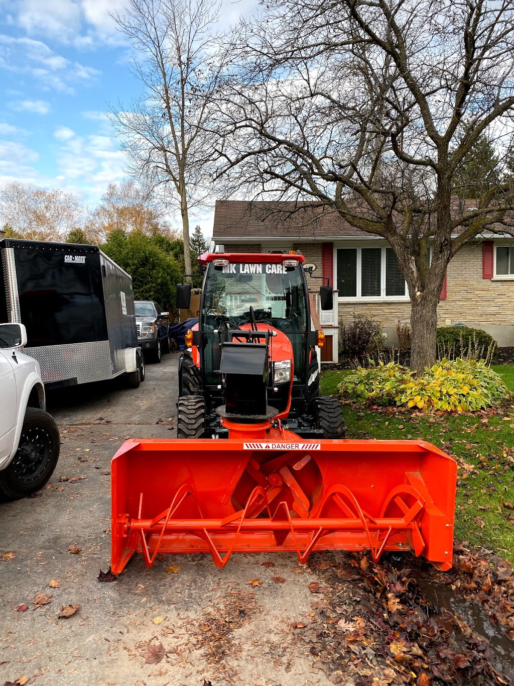 Collingwood MK Lawn Care | 114 Katherine St, Collingwood, ON L9Y 3R5, Canada | Phone: (705) 441-2747