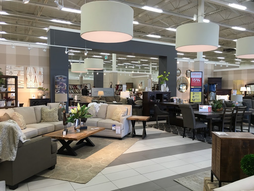 Ashley Furniture Home Store | furniture store | 1425 Sumas Way #106, Abbotsford, BC V2S 5W3, Canada | 6048649062 OR +1 604-864-9062