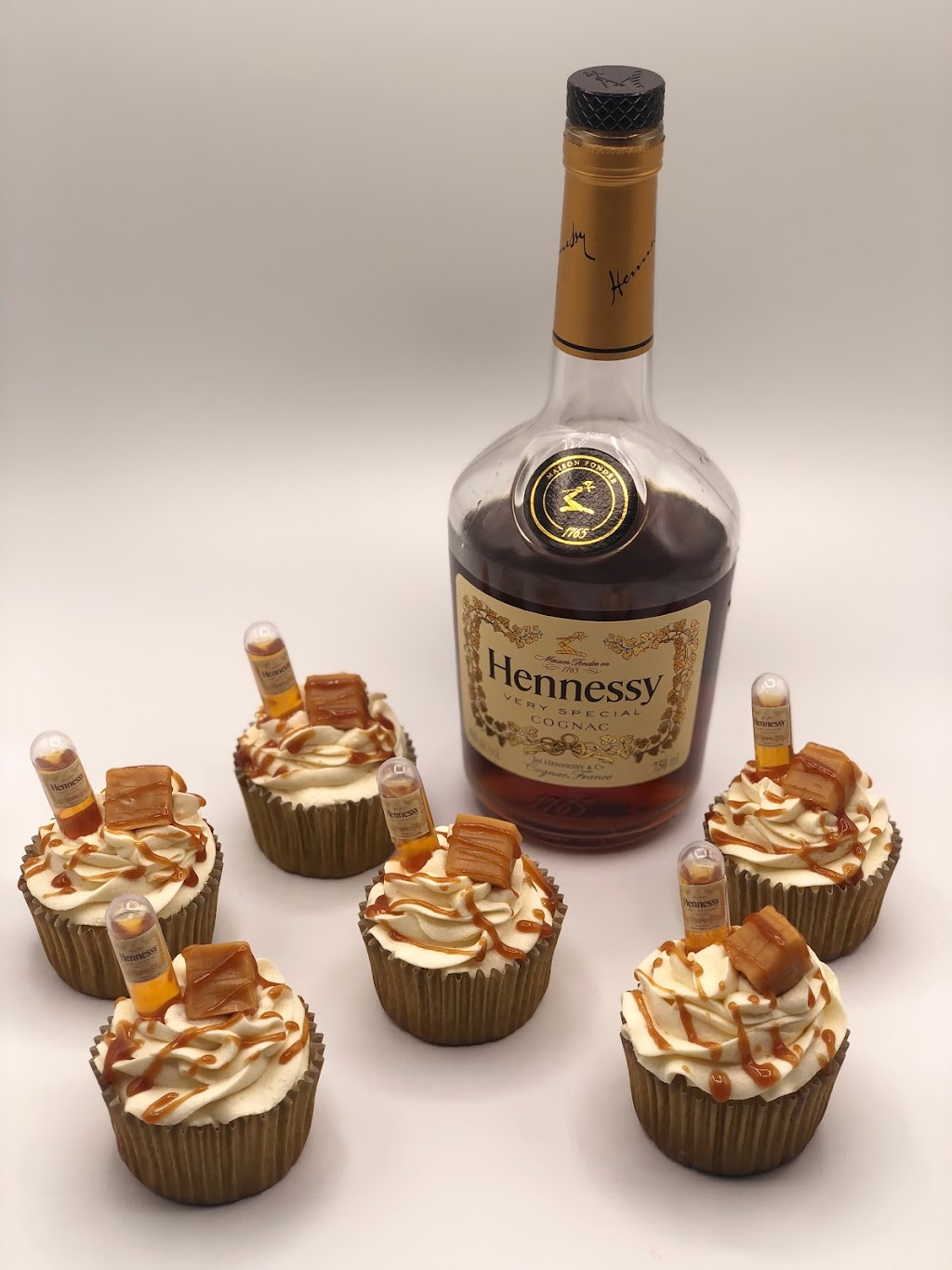 Tays Sweet Treats | 224 Coronation Rd, Whitby, ON L1P 0H7, Canada | Phone: (647) 787-6641