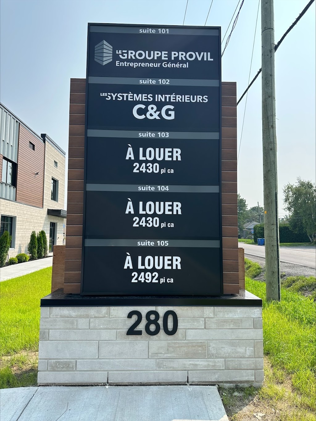 Les Systèmes Intérieurs C&G | 280 Bd Pierre Boursier #102, Châteauguay, QC J6J 0G4, Canada | Phone: (514) 820-6442