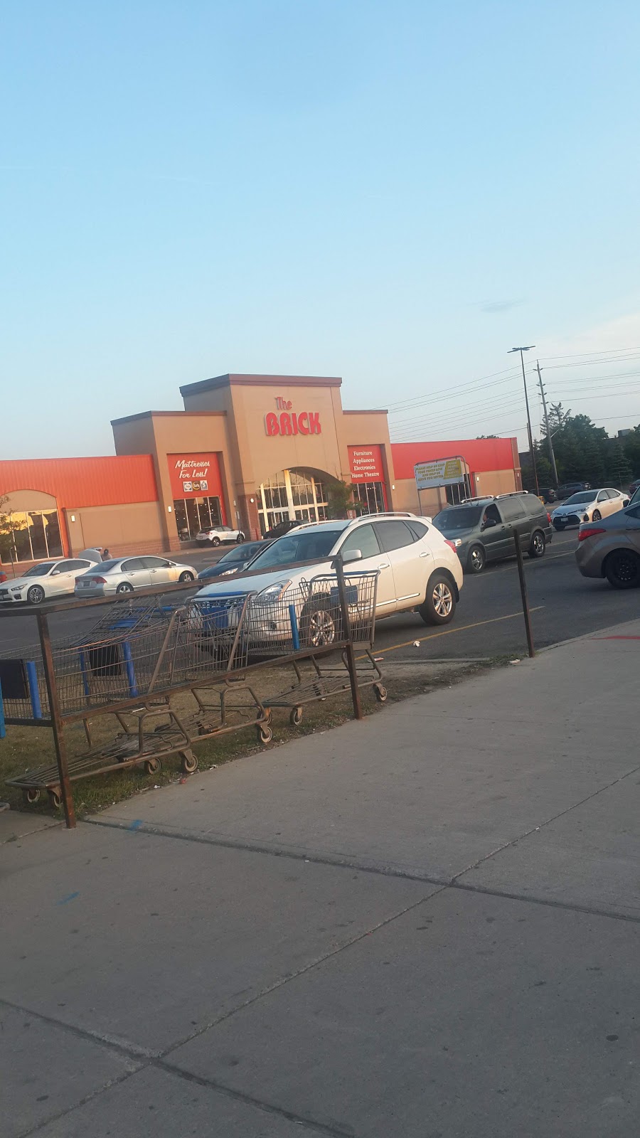Petro-Canada | 9495 Airport Rd, Brampton, ON L6S 6C7, Canada | Phone: (905) 793-2777