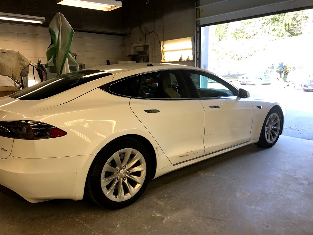 Natanya Auto Body | 27 Guardsman Rd, Thornhill, ON L3T 6L2, Canada | Phone: (905) 881-0220