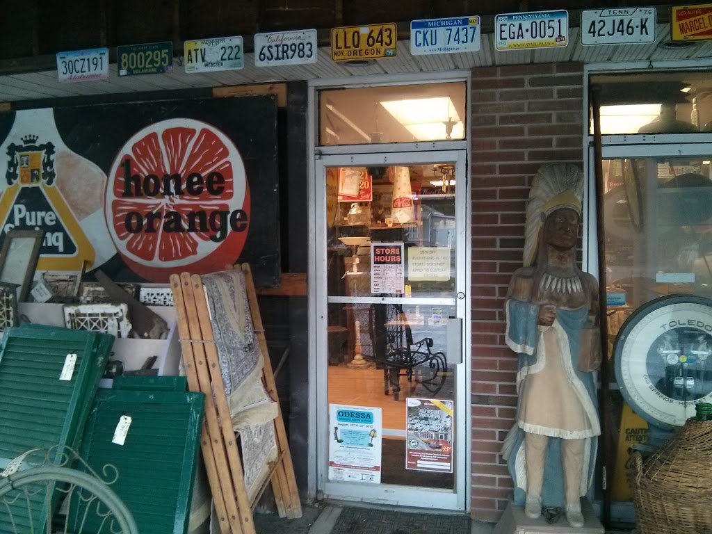 Aubreys Antiques | 5683 Bank, Greely, ON K4P 1C3, Canada | Phone: (613) 821-3887