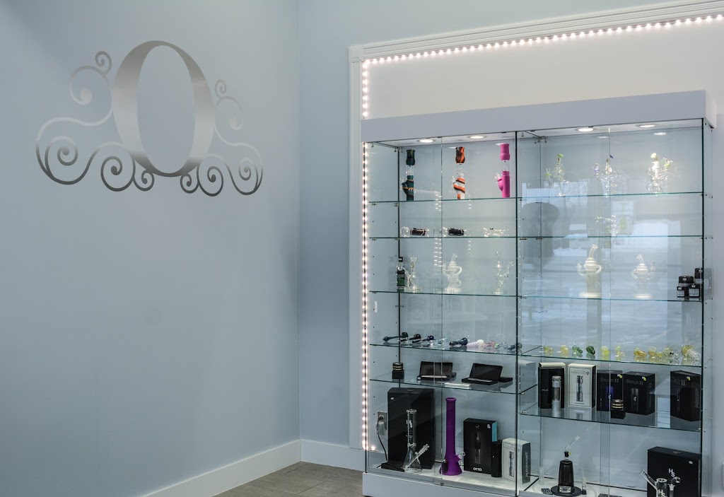Opulent Toke | RR 138, plaza 2000, Kahnawake, QC J0L 1B0, Canada | Phone: (514) 974-8653