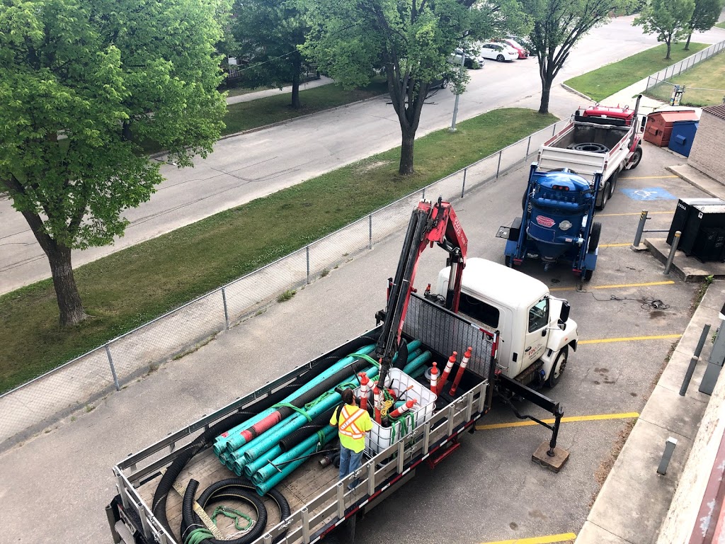 Vac-it Inc. Flat Roof Stone, Gravel Vacuuming | 1600 Kenaston Ave, Winnipeg, MB R3P 0Y4, Canada | Phone: (204) 808-0466