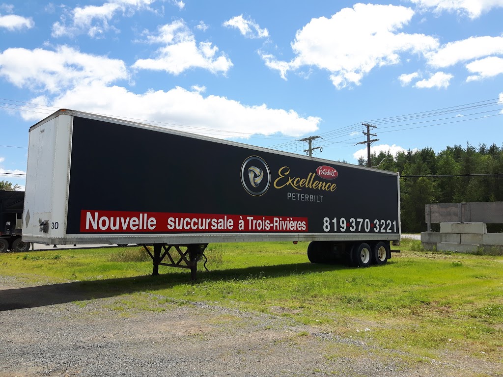 Camions Excellence Peterbilt | 2400 Rue Léon Trépanier, Trois-Rivières, QC G9A 5E1, Canada | Phone: (819) 370-3221