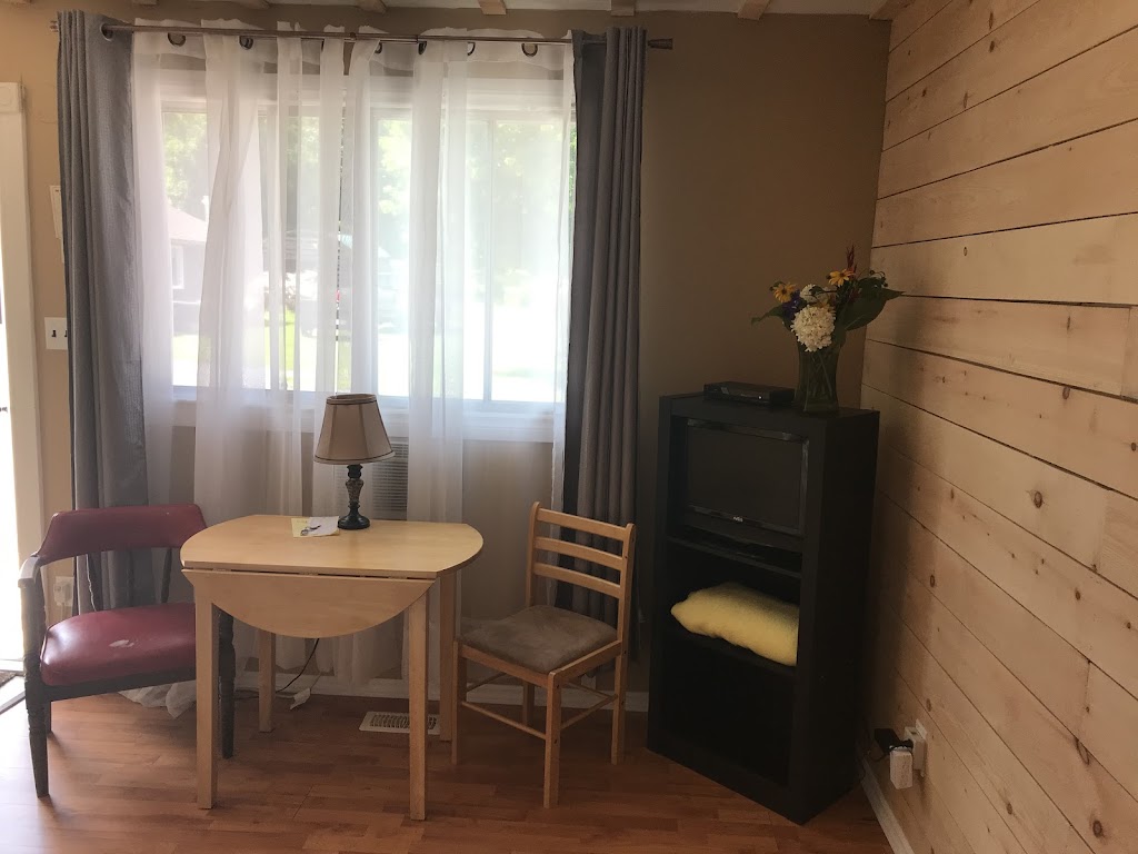 Murphys Motel | 1633 Flat Rd, Dacre, ON K0J 1N0, Canada | Phone: (613) 649-2740