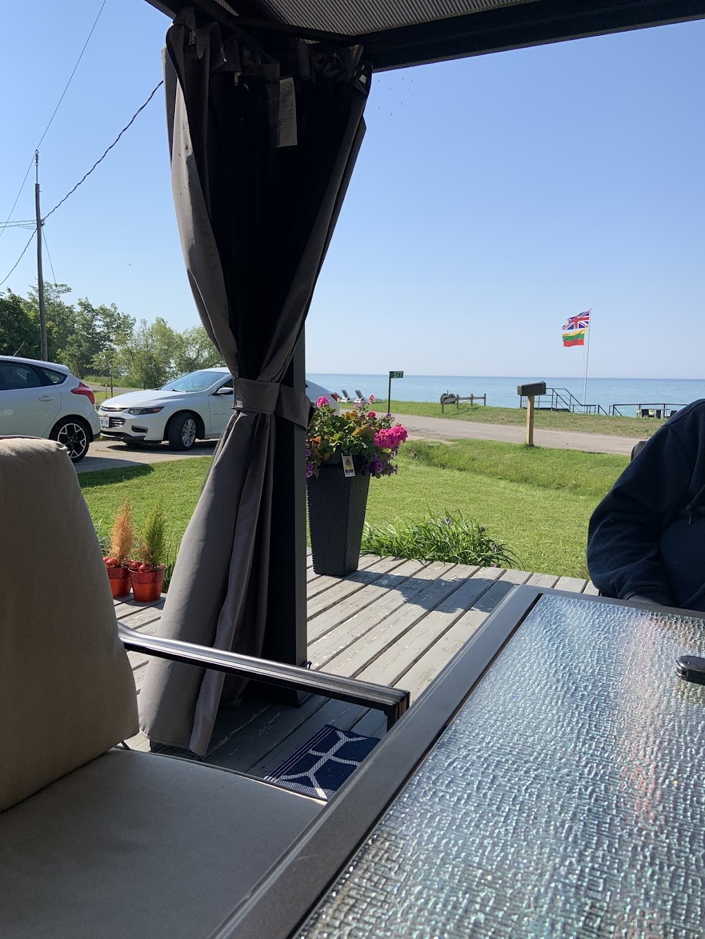 Edgewater Retreat by Erie | 577 Edgewater Pl, Dunnville, ON N1A 2W8, Canada | Phone: (416) 835-4779