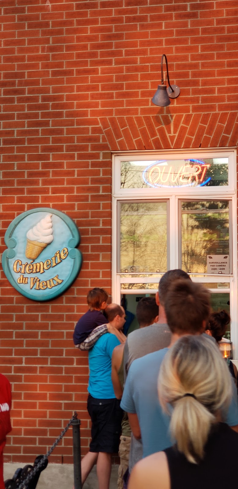 Cremerie Du Vieux | 526 Boulevard Marie-Victorin, Boucherville, QC J4B 1W7, Canada | Phone: (450) 655-6534