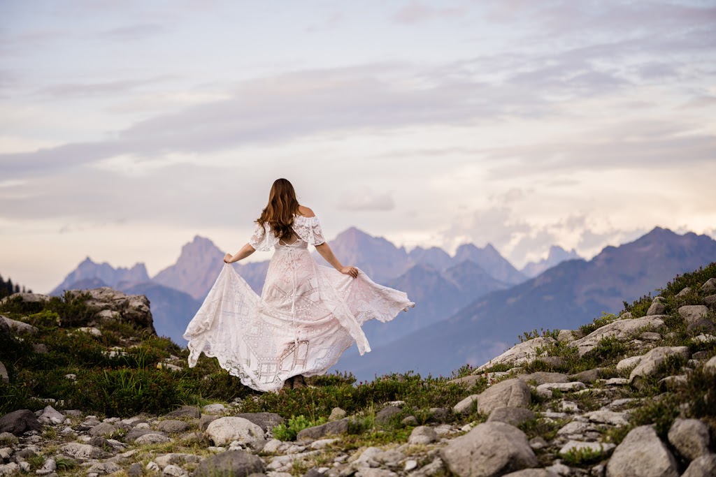 Tara Hill Studios | 1189 McDonald Ave, Fernie, BC V0B 1M1, Canada | Phone: (250) 490-7325