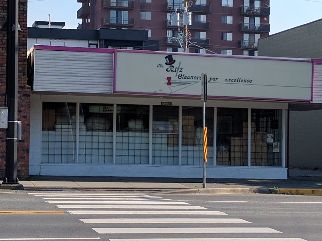 Ritz Cleaners Par Excellence The | 22350 Dewdney Trunk Rd, Maple Ridge, BC V2X 3J2, Canada | Phone: (604) 463-6812