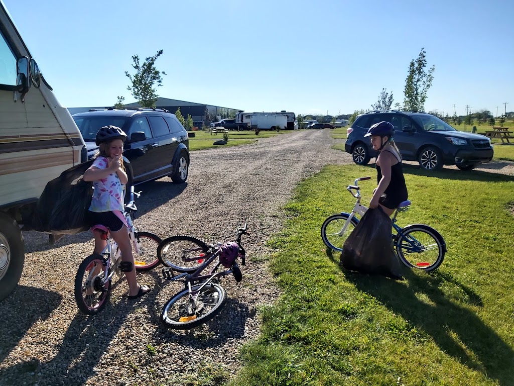 Penhold RV Park | 1 Waskasoo Ave, Penhold, AB T0M 1R0, Canada | Phone: (403) 886-3292