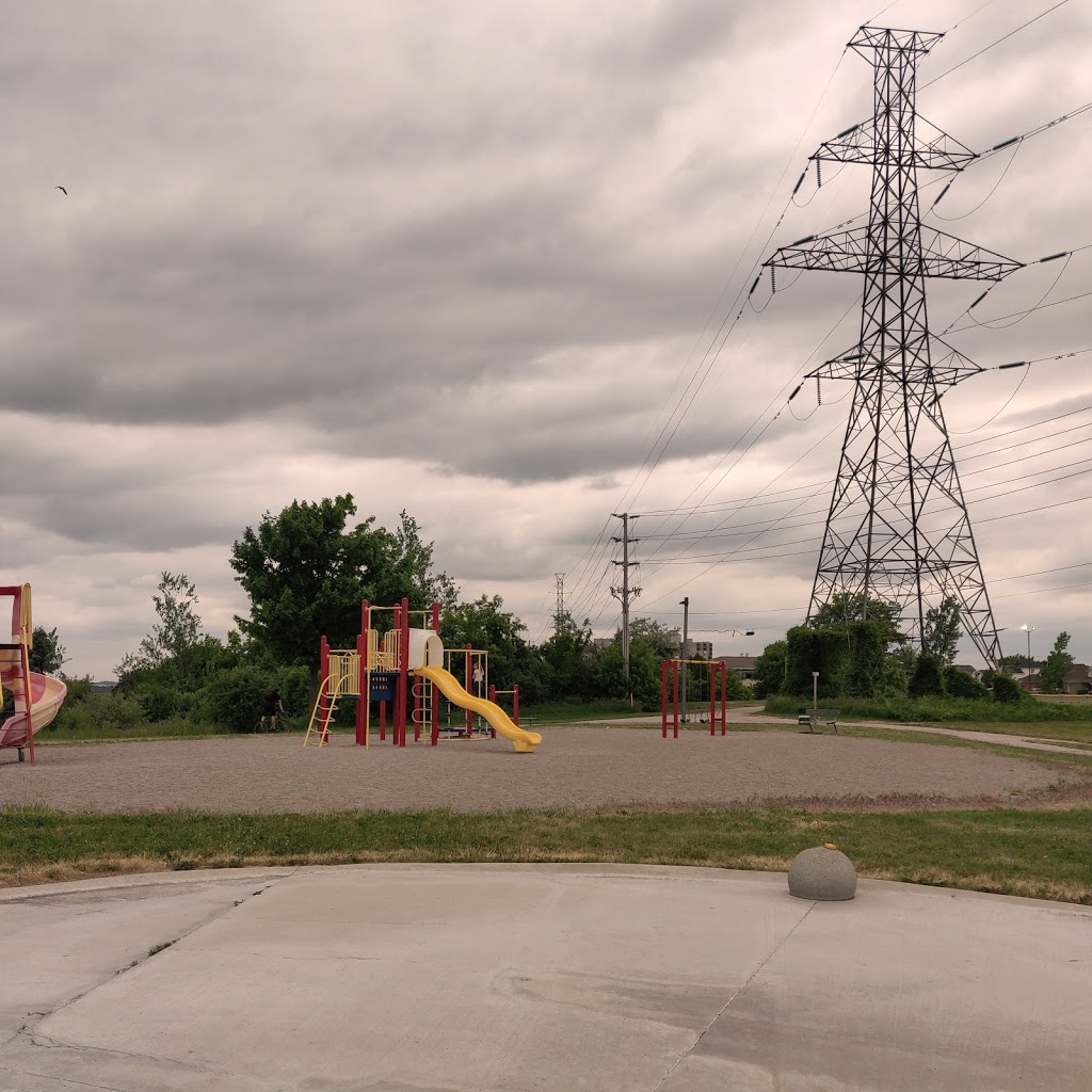 Northview Heights - Cambridge Spray Pad | 120 Carter Crescent, Cambridge, ON N1R 6A9, Canada | Phone: (519) 740-4681