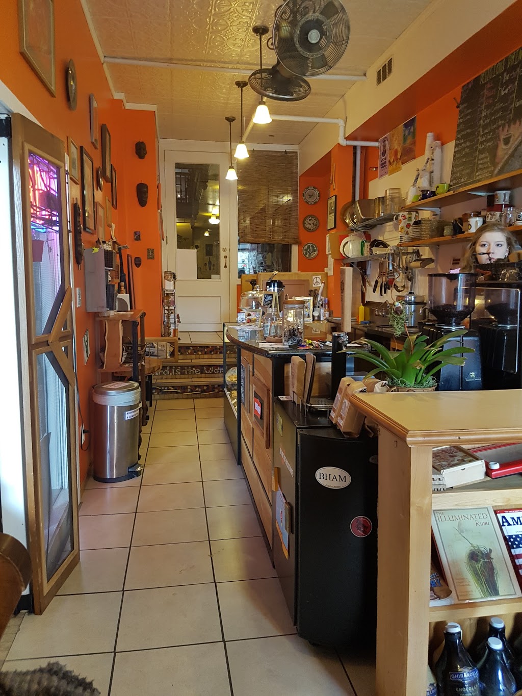 Shirlee Bird Cafe | Sycamore Square, 1200 Harris Ave #100, Bellingham, WA 98225, USA | Phone: (360) 746-2288