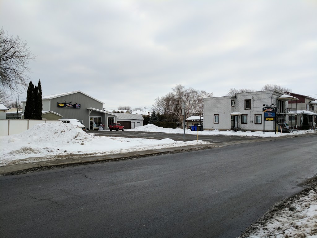 Centre Du Pneu Contrecoeur | 679 Rue Saint-Antoine, Contrecoeur, QC J0L 1C0, Canada | Phone: (450) 587-2550