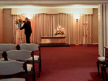 St Johns Dixie Cemetery & Crematorium | 737 Dundas St E, Mississauga, ON L4Y 2B5, Canada | Phone: (905) 566-9403