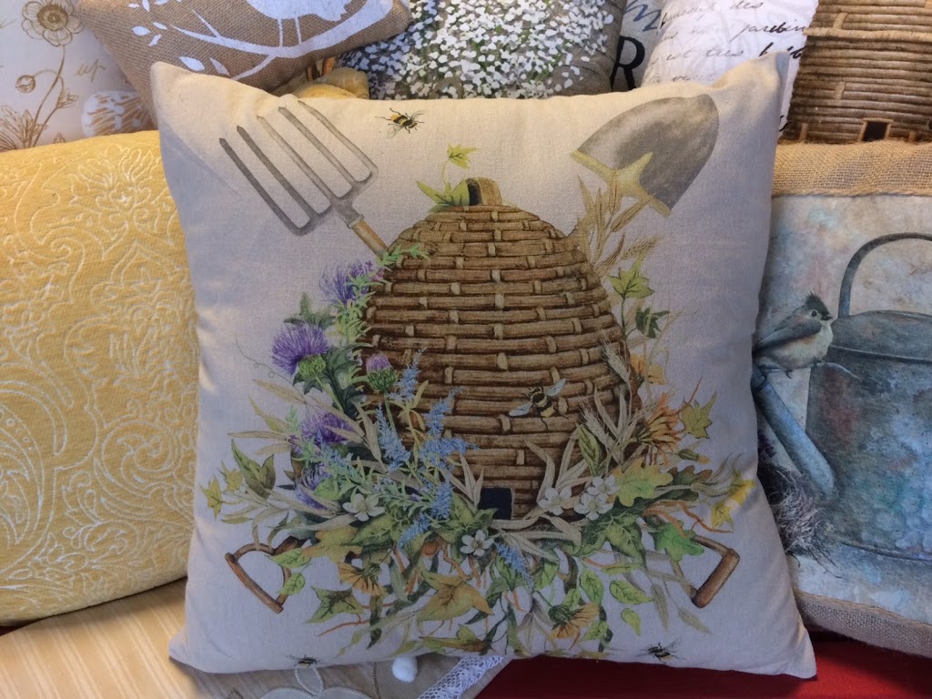 Surroundings Home, Gifts and Garden | 1758 Front St #104, Lynden, WA 98264, USA | Phone: (360) 354-3101