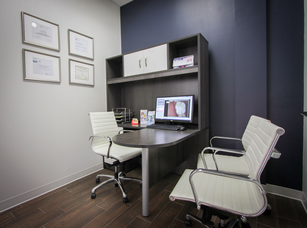 Bronte Road Family Dental | 2544 Speers Rd Unit 7, Oakville, ON L6L 5W8, Canada | Phone: (905) 465-0026
