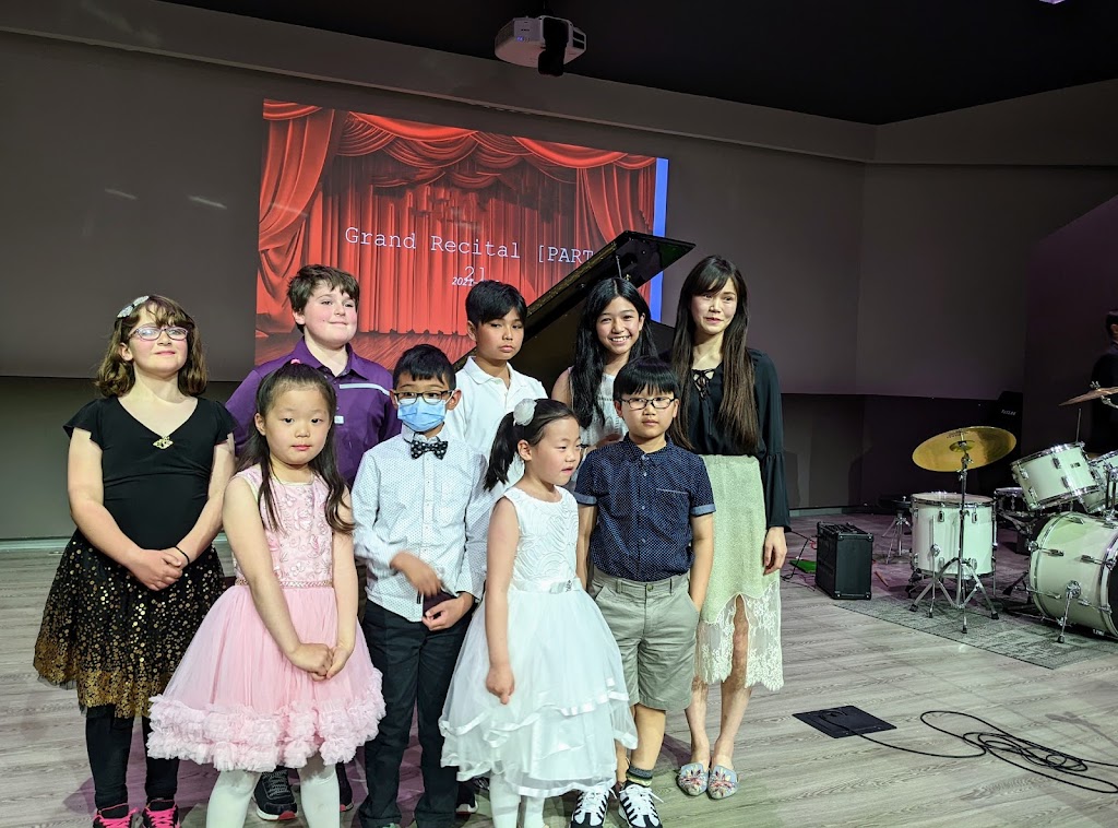 Xis Piano Lessons Ottawa | 102 Stanhope Ct, Ottawa, ON K2C 3H1, Canada | Phone: (780) 691-4823