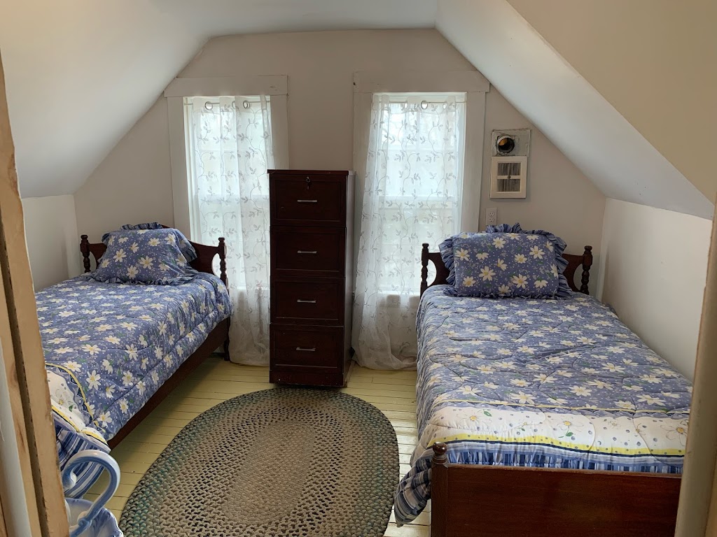 Lavers House Chester | 192 Central St, Chester, NS B0J 1J0, Canada | Phone: (902) 275-7506