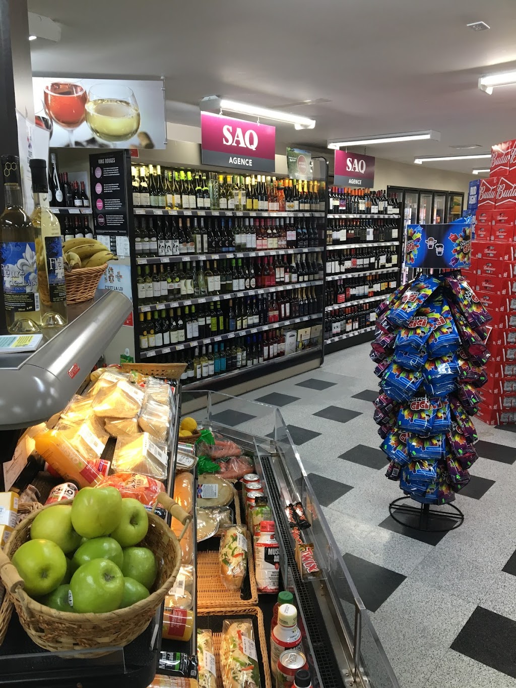 Alimentation StHenri 385 Principale, SaintHenrideTaillon, QC G0E