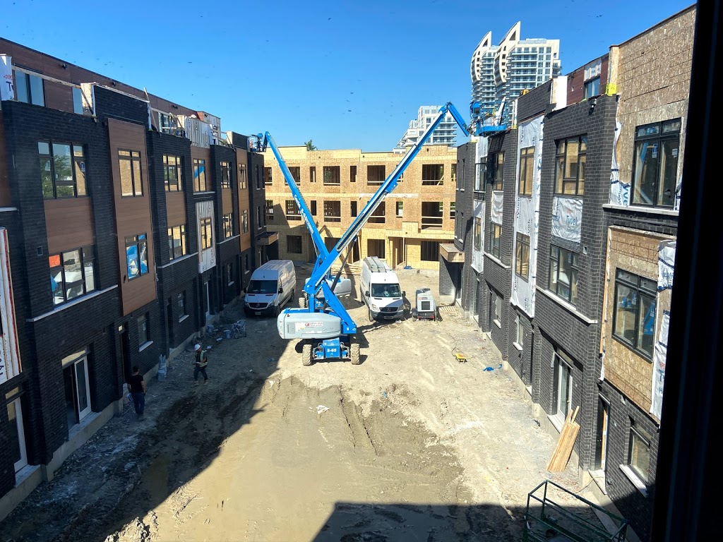 DJM Spray Foam Inc | 729 Fernhill Blvd, Oshawa, ON L1J 5K2, Canada | Phone: (905) 260-2392