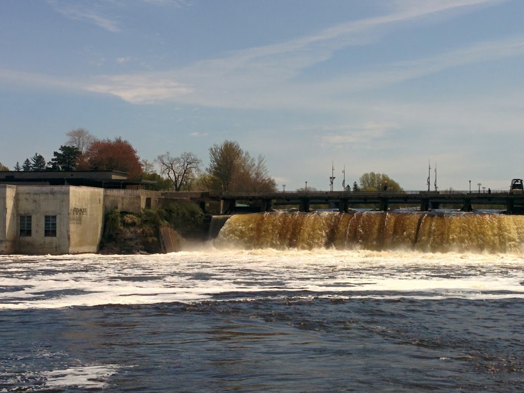 Parc Pierre-Lafontaine | Rue Saint-Antoine, Gatineau, QC J8T, Canada | Phone: (866) 299-2002