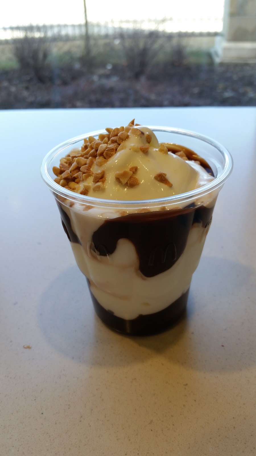 McDonalds | 235 Castle Oaks Crossing, Brampton, ON L6P 3X3, Canada | Phone: (905) 794-9224