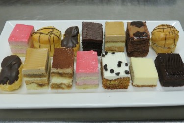 Tasty Pastry Bakery | 7-5500 Tomken Rd, Mississauga, ON L4W 2Z4, Canada | Phone: (905) 282-9328