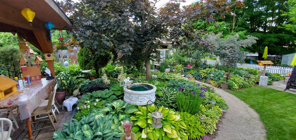 Annas Garden | park | 58 Stephana St, Neustadt, ON N0G 2M0, Canada | 5197995307 OR +1 519-799-5307