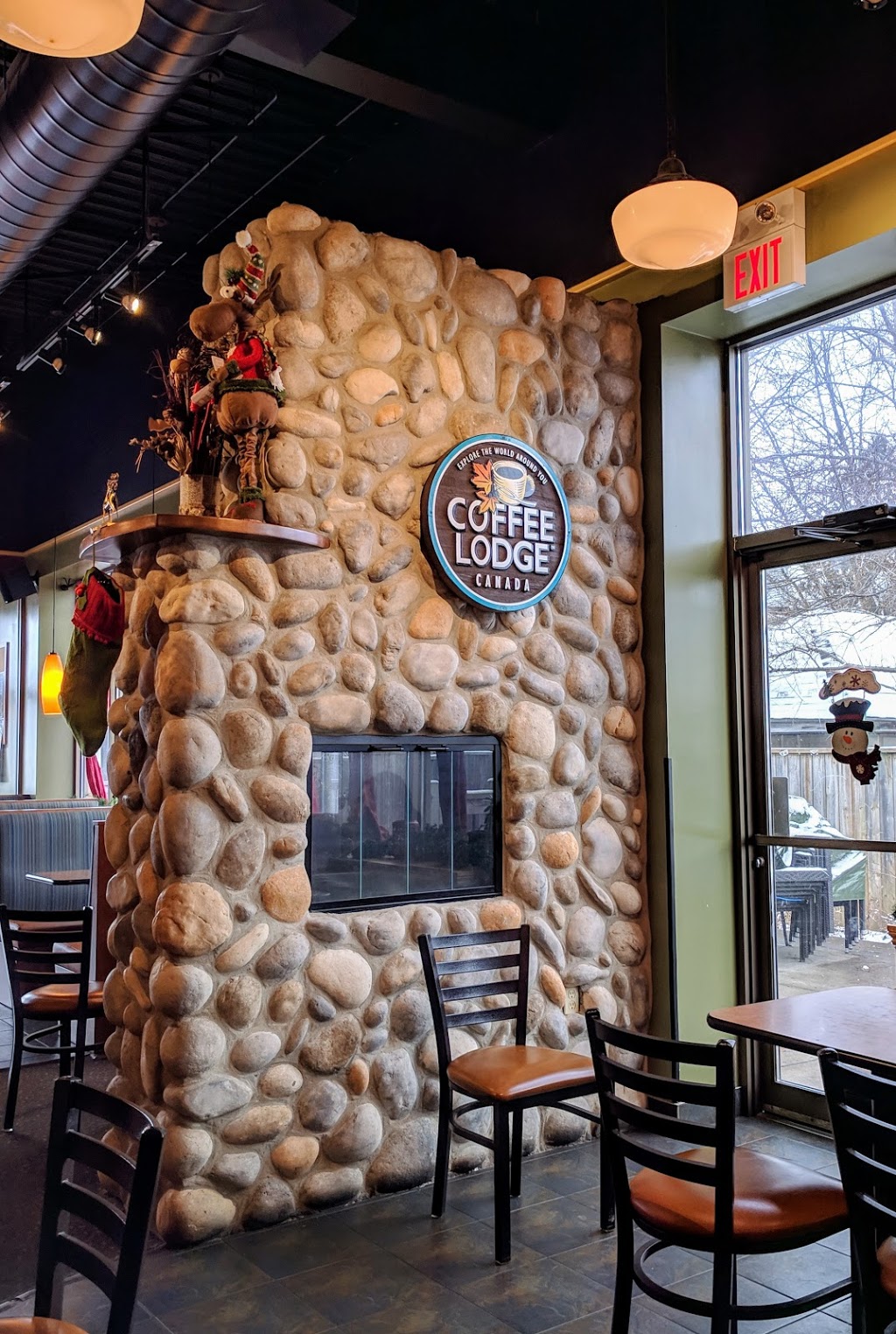 Coffee Lodge Petrolia | 4119 Petrolia Line, Petrolia, ON N0N 1R0, Canada | Phone: (519) 882-0633