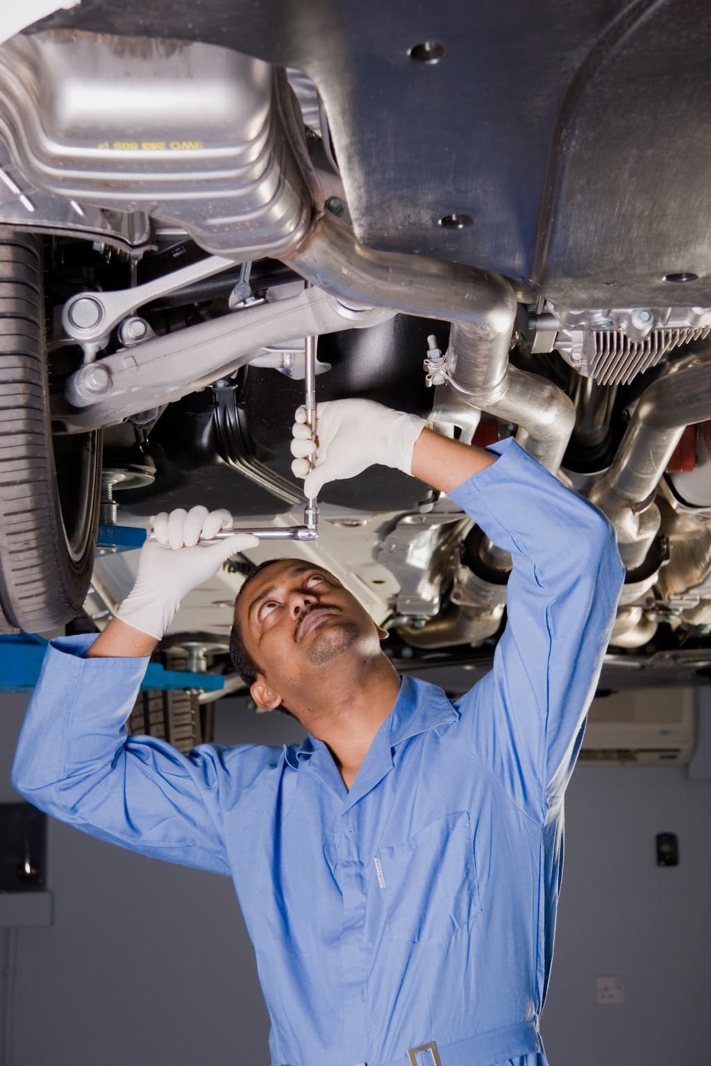 514 • MUFFLER (Tire Select) | 3599 Boul Saint-Jean, Dollard-des-Ormeaux, QC H9G 1W9, Canada | Phone: (514) 683-3537
