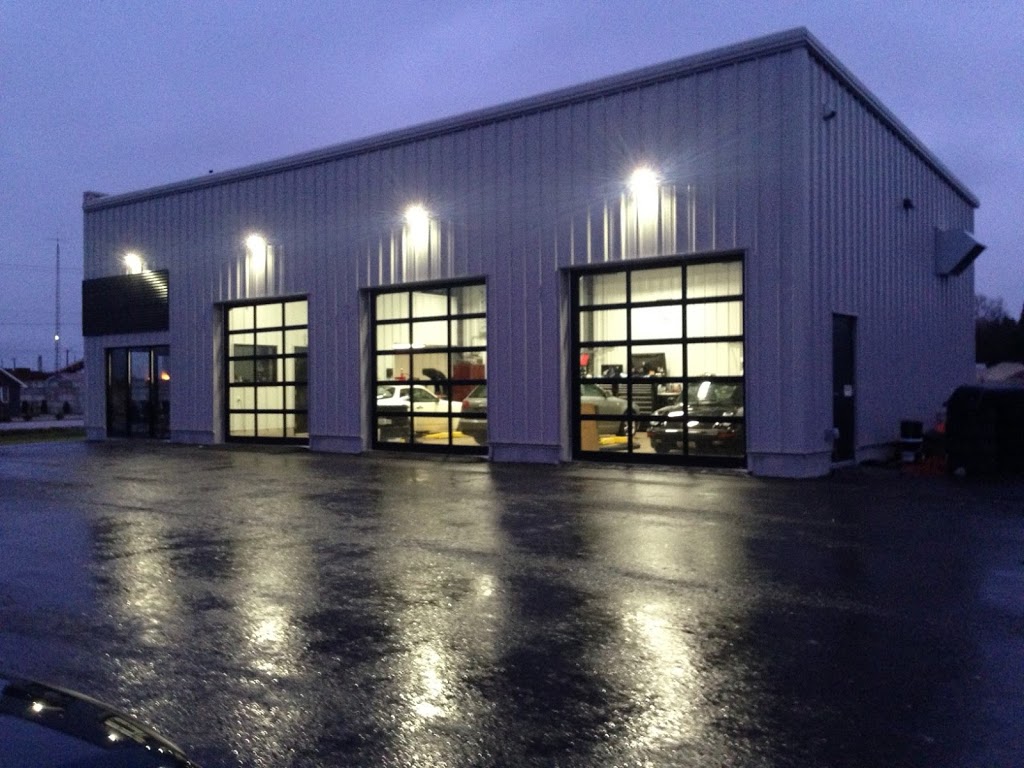 Collingwood Fine Cars | 370 Raglan St, Collingwood, ON L9Y 3Z1, Canada | Phone: (705) 444-1115
