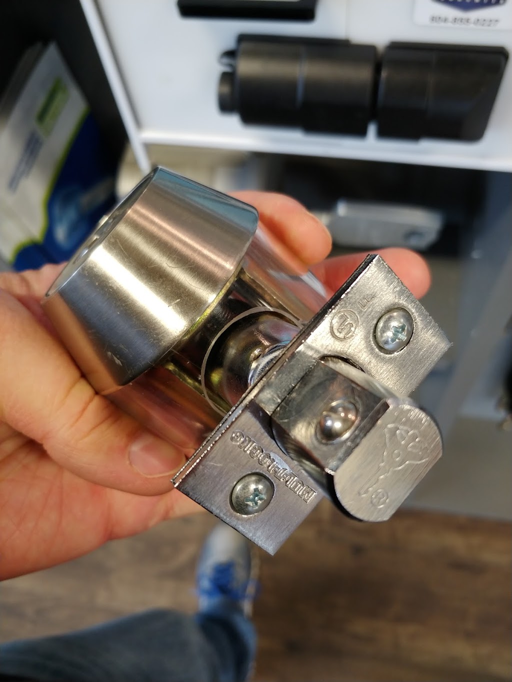 Abby Locksmith | 33258 S Fraser Way #120, Abbotsford, BC V2S 2B3, Canada | Phone: (604) 855-0227